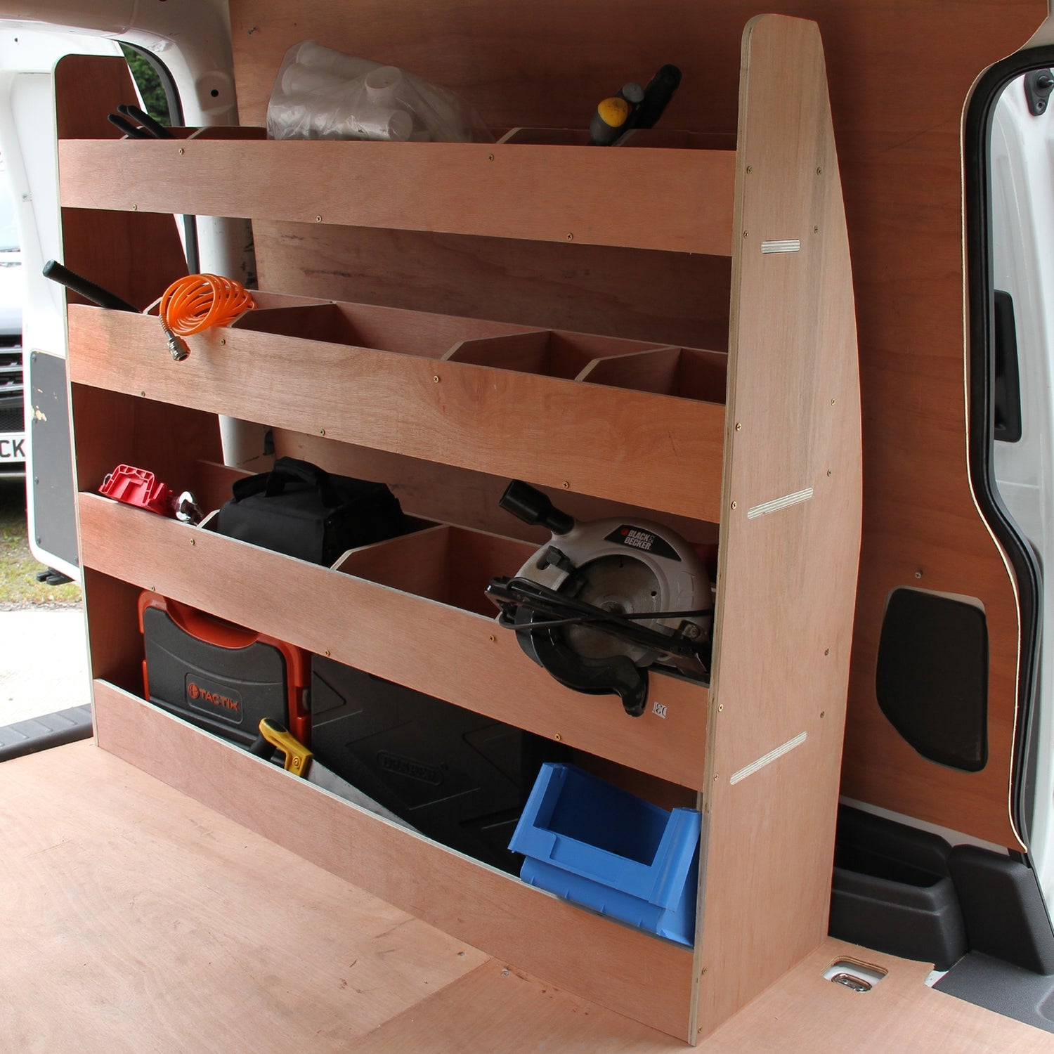 11m2 Mörkgrå Skåpbilsinklädnad & VW Caddy Förvaringshylla