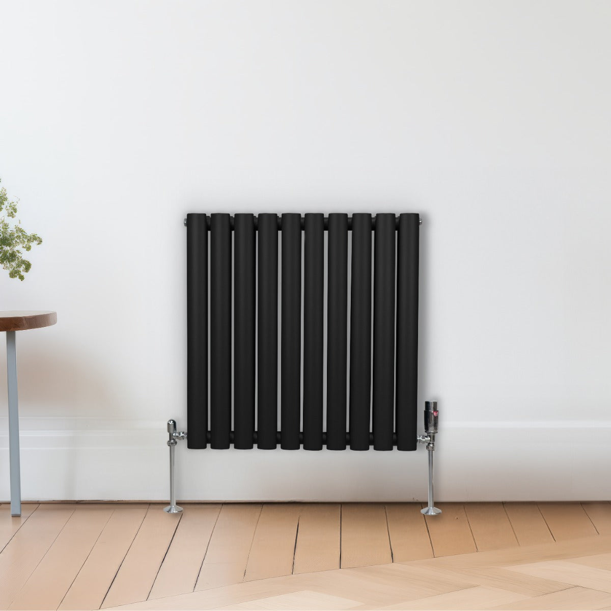Radiatorer med Ovala Kolumner – 600mm x 600mm – Svart