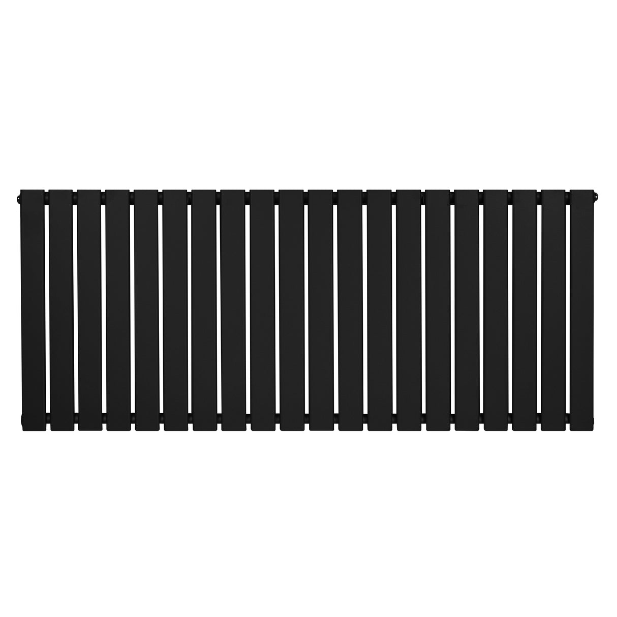 Svart platt enkelpelarradiator i metall, 600 x 1400 mm, med släta, vertikala ribbor och en modern, minimalistisk design