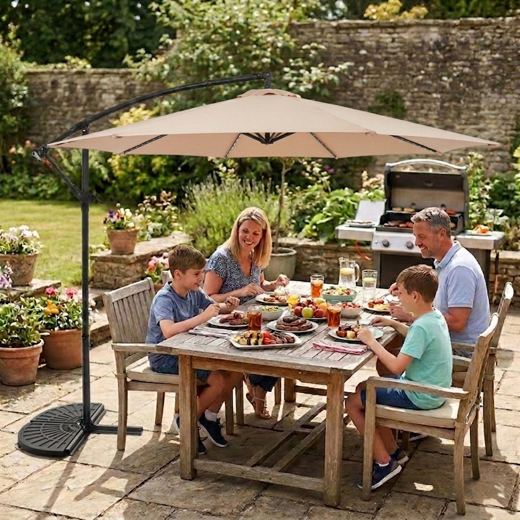 LED Hängparasoll 3 m med Halv Solfjädersfot – Beige