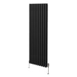 Svart radiator med ovala kolumner och kromventiler, 1800mm x 600mm, elegant design och slät yta för modern inredning