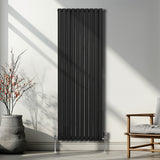 Radiatorer med Ovala Kolumner & Kromventiler - 1800mm x 600mm – Svart