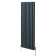 Grå radiator med ovala kolumner och kromventiler, 1800mm x 600mm, stilren design och slät yta för modern inredning