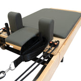 Pilates Reformer i naturfärgad ek