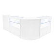 Vitt set med LED-belysta butiksmoduler, elegant design med glasytor och släta, moderna former för effektiv produktpresentation