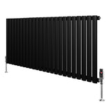 Oval svart enkelkolonnsradiator med släta, vertikala ribbor och ventiler, mått 600 mm x 1440 mm, modern och stilren design