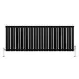 Oval svart enkelkolonnsradiator med ventiler, 600 mm x 1620 mm, stilren design med släta ytor och glänsande fötter