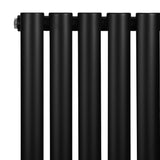 Oval svart enkelkolonnsradiator med släta, cylindriska sektioner, 1600 mm x 600 mm, perfekt för modern inredning