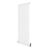 Oval enkelpelarradiator i vit färg, 1600 mm x 600 mm, med släta ytor och moderna ventiler för effektiv uppvärmning