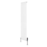 Oval vit enkelkolonnsradiator med ventiler, 1800 mm x 360 mm, slät yta och modern design, perfekt för inredning och värme