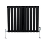 Svart platt enkelkolumnsradiator med ventiler, 600 × 700 mm, med släta ytor och moderna kromade fästen för elegant inredning