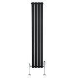 Svart platt enkelkolumnsradiator med ventiler, 1600 mm x 280 mm, har en slät yta och moderna, stilrena linjer för effektiv värme