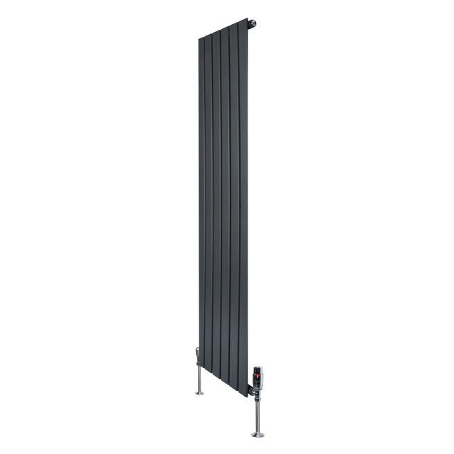 Platt enkelkolumnsradiator i antracitgrå, 1600 mm x 420 mm, med släta ytor och moderna ventiler för effektiv uppvärmning