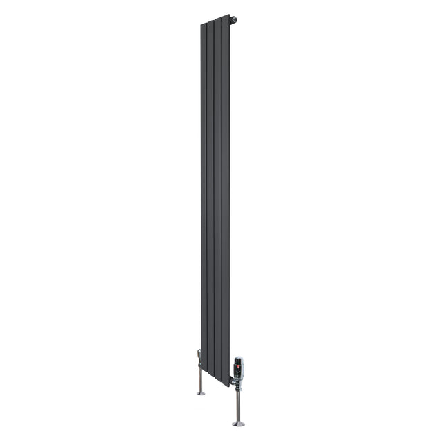 Platt enkelkolumnsradiator i antracitgrå, 1800 mm lång och 280 mm bred, med släta ytor och moderna ventiler i botten