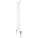 Platt enkelkolumnsradiator i vit färg, 1800 mm x 420 mm, med släta ytor och synliga ventiler för effektiv värmefördelning