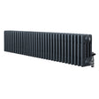 Traditionell antracitgrå 4-kolonnsradiator med släta ytor och ventiler, 300 x 1505 mm, perfekt för effektiv uppvärmning