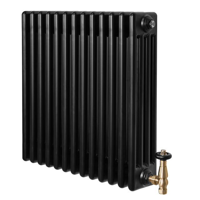 Svart traditionell 4-kolonnsradiator med släta, rektangulära sektioner och en mässingsventil på sidan, 600 x 605 mm