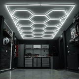 Polypropenplattor med ventilationskanaler (120 enheter) och kanter - Grå (90) och Blå (30)+ Hexagonal LED-taklampa