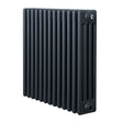 Traditionell 4-kolonnsradiator i antracitgrå, med släta ytor och rektangulära kolonner, perfekt för värme och stil