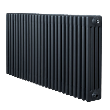 Traditionell 4-kolonnsradiator i antracitgrå, 600 x 1190 mm, med släta ytor och vertikala ribbor för effektiv värmeöverföring
