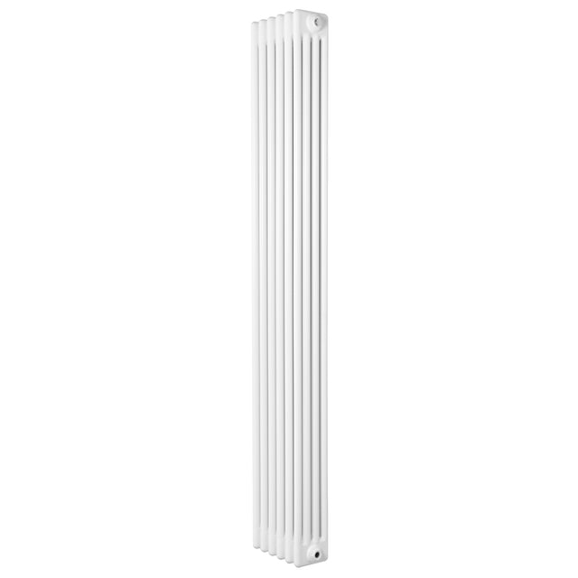 Vit traditionell 4-kolonnsradiator i smal design, 1800 x 290 mm, med släta ytor och vertikala ribbor för effektiv värmefördelning