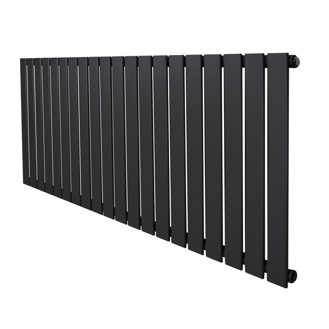 Platt enkelpelarradiator i antracitgrå, 600 x 1400 mm, med släta, vertikala lameller och modern, minimalistisk design