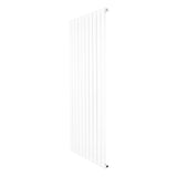 Platt enkelpelarradiator i vit färg, 1600 x 700 mm, med släta ytor och vertikala ribbor för effektiv värmefördelning