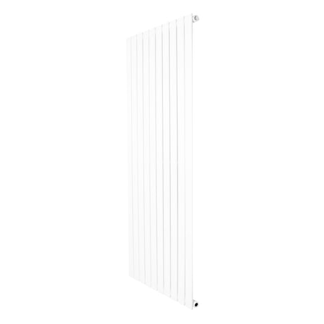Platt enkelpelarradiator i vit färg, 1600 x 700 mm, med släta ytor och vertikala ribbor för effektiv värmefördelning