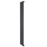 Platt enkelpelarradiator i antracitgrå, 1800 x 280 mm, med släta ytor och stilren design, perfekt för moderna hem