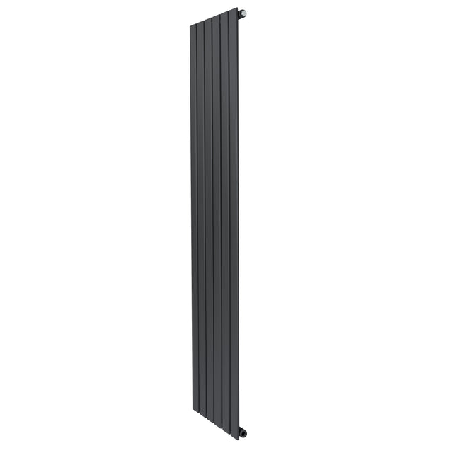 Platt enkelpelarradiator i antracitgrå, 1800 x 420 mm, med släta, vertikala lameller och minimalistisk design för modern inredning