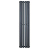 Oval enkelpelarradiator i antracitgrå, 1600 x 360 mm, med släta ytor och en modern, stilren design som passar i alla rum