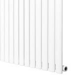 Oval enkelpelarradiator i vit färg, 1800 x 240 mm, med släta, vertikala lameller och en modern, minimalistisk design