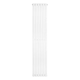 Oval enkelpelarradiator i vit färg, 1800 x 360 mm, med släta ytor och eleganta, avlånga former för modern inredning
