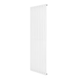 Oval enkelpelarradiator i vit färg, 1800 x 600 mm, med släta, vertikala ribbor och en modern, minimalistisk design