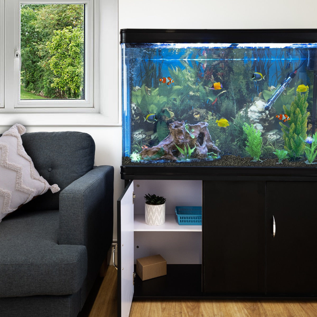 Akvarium med Svart Skåp & Svart Sand